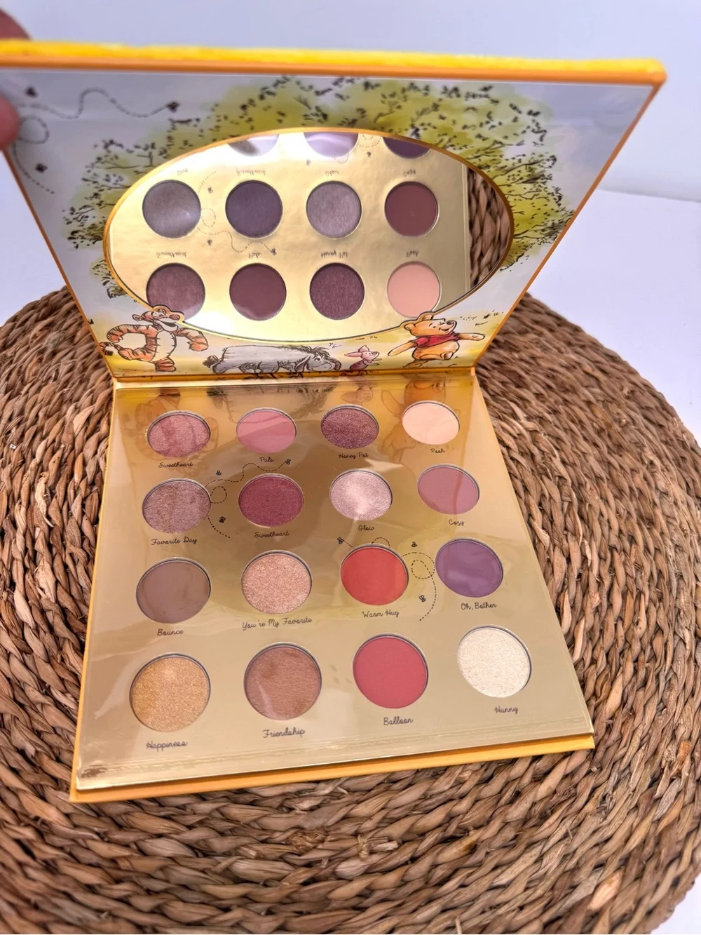 DISNEY Winnie the Pooh Plush Eyeshadow Palette, NEW